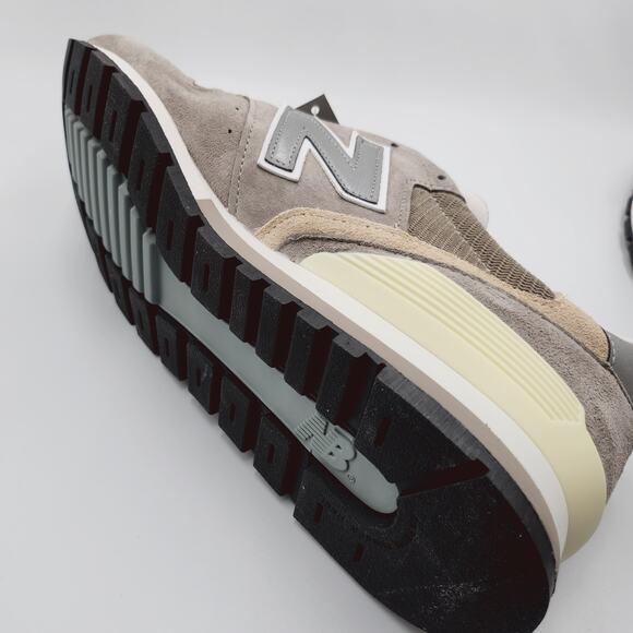 Mens Size 12 New Balance Running Shoes 996 Round Toe Suede Gray Silver U996GR main image 3